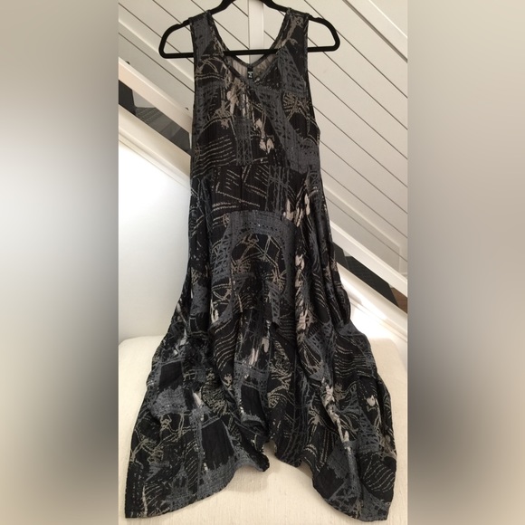 DRESSED TO KILL? Like new, worn once! Lagenlook Style. - Picture 2 of 13